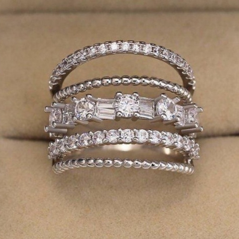 NEW💍925 STERLING SILVER DIAMOND MULTI BAND RING, CUTE RING, SHINY RING. - Picture 2 of 5